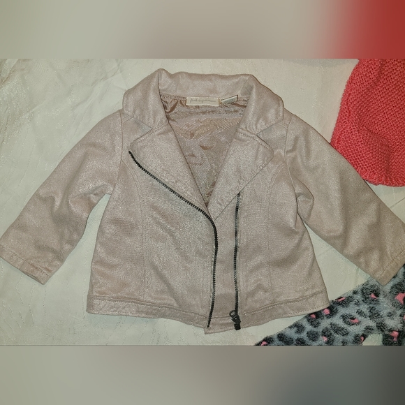 Light Baby jackets and sweaters (6-9months). - Picture 2 of 12